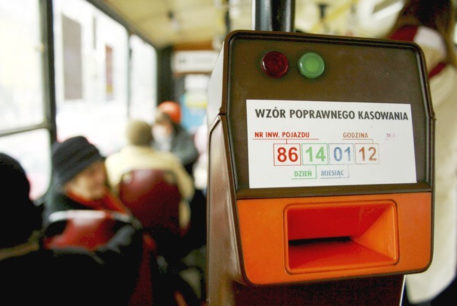 KZK GOP zapowiada obniżke cen biletów autobusowych i...
