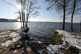 Tak zimą wygląda Jezioro Pławniowickie koło Ujazdu. Jedno z najpiękniejszych na Śląsku