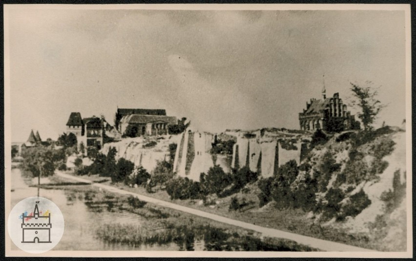 Ruiny Starego Miasta i Ratusz, ok. 1950 r.