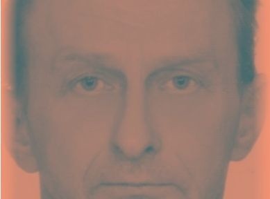 Zaginął Piotr Lipiński. Łomżyńska policja poszukuje 47-letniego mieszkańca Starego Bożejewa [ZDJĘCIA]