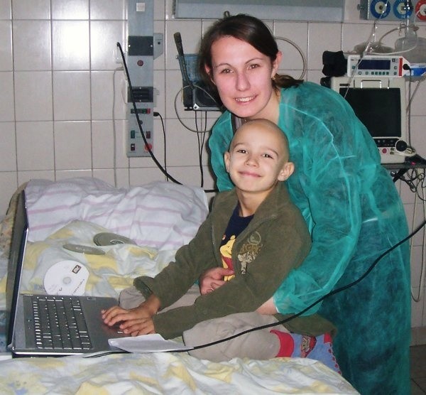 - Dopóki ja mam siłę, to i on się nie podda - mówi Agnieszka Lis, mama czekającego na przeszczep 7-latka.