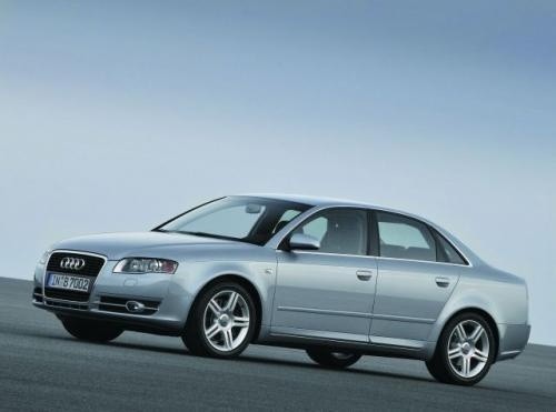 Fot. Audi: Nowe Audi A4 ma charakterystyczny wlot powietrza,...