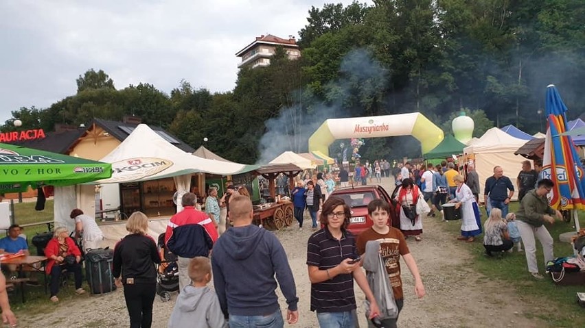 Festiwal Wód Mineralnych w Muszynie. Pokazy rycerskie, stoiska z wodami i koncerty [ZDJĘCIA]