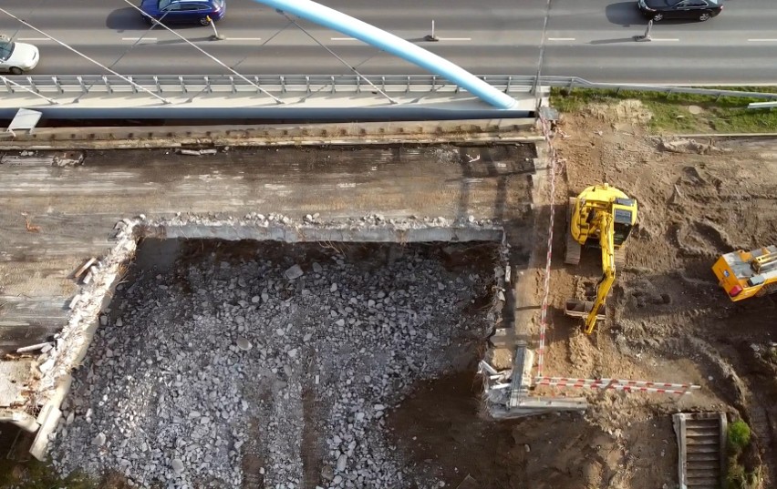 Znika wiadukt na Armii Krajowej w Bydgoszczy. Zobacz wideo i zdjęcia z drona