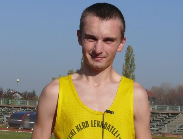 Jarosław Lubiński z powiatu jędrzejowskiego był trzeci w III Półmaratonie Szakala w Łodzi.