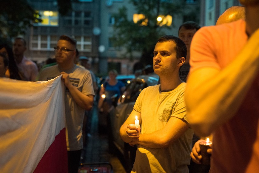 Ponad 1000 osób na proteście na placu Daszyńskiego w Opolu...