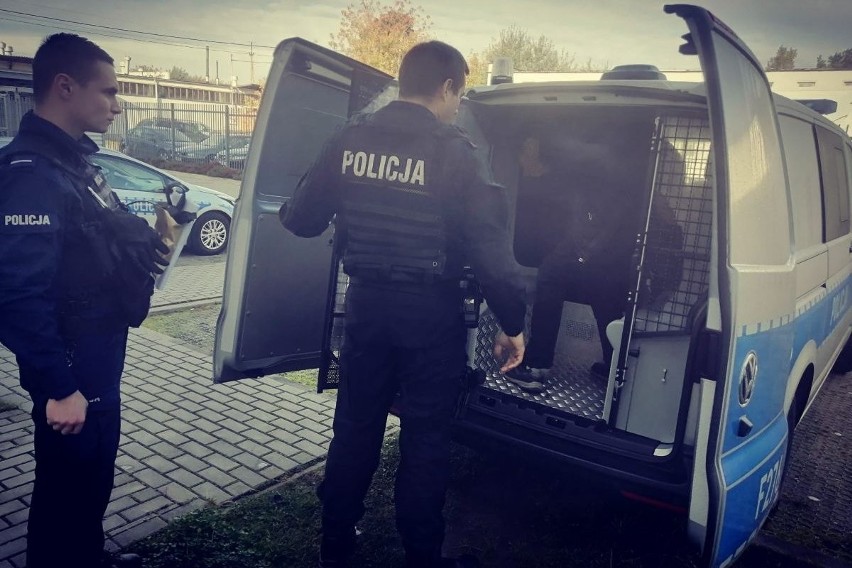 Poszukiwany 39-latek schował się przed koluszkowskimi policjantami... za lodówką