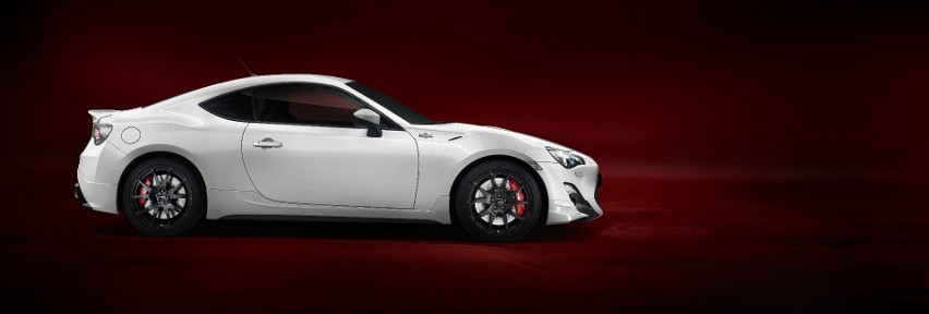 Akcesoria TRD Performance Line do sportowego modelu GT86,...