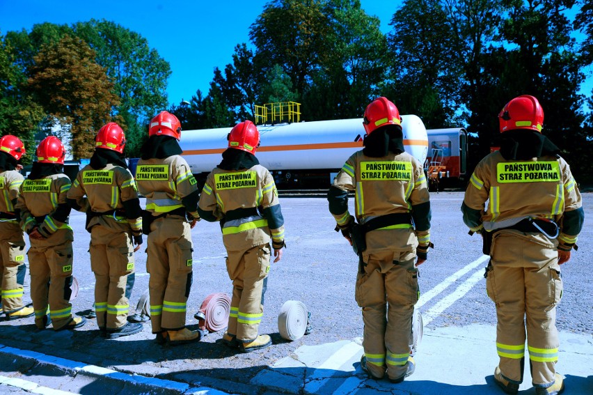 Szkolenie z zakresu ochrony przeciwpożarowej na poligonie...