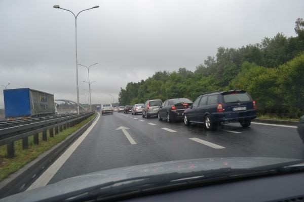 Wypadek na A4 w Katowicach: Korek na A4 i DK86 [ZDJĘCIA]