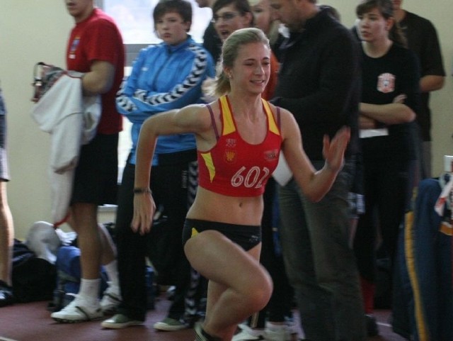 Karolina Kozłowska w czasie sobotniego mityngu poprawiła halowy rekord województwa młodziczek w biegu na 60 metrów.