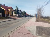 Przebudowa drogi powiatowej w gminie Michałowice. Powstała nowa nawierzchnia i chodnik