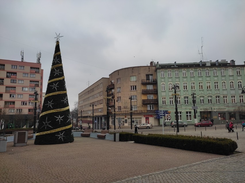 Plac Wolności w Zabrzu za kilka dni zapełni się świątecznym...