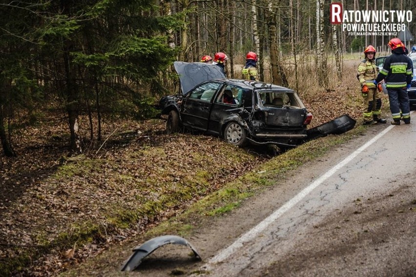 Wypadek Ełk - Regielnica. Pijany wjechał do rowu [zdjęcia]