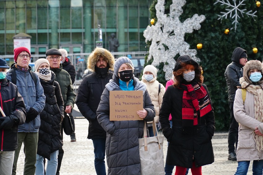 Akcja protestacyjna szkolnictwa wyższego w Poznaniu - pl....