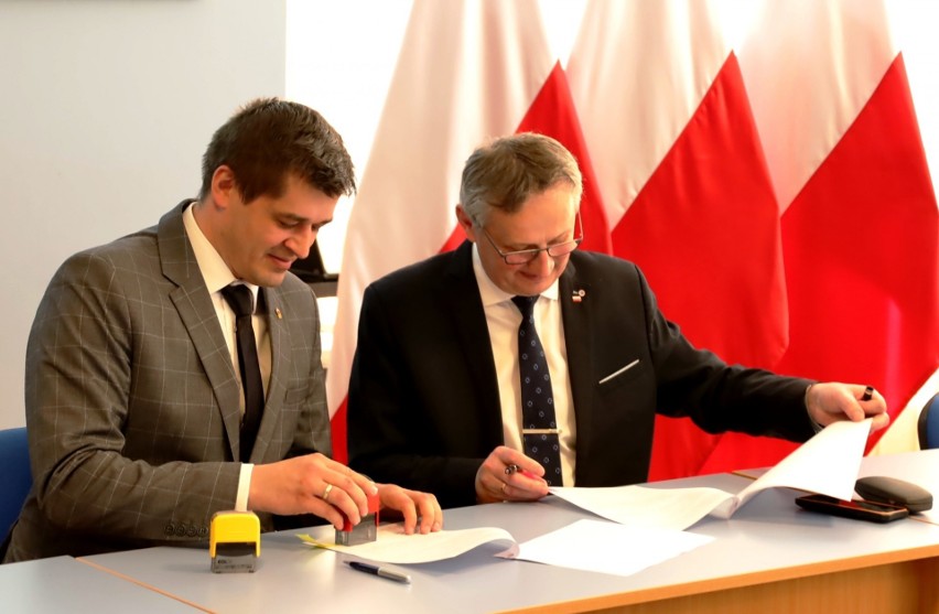 Umowę na dofinansowanie DPS w Pęcławicach Górnych,...