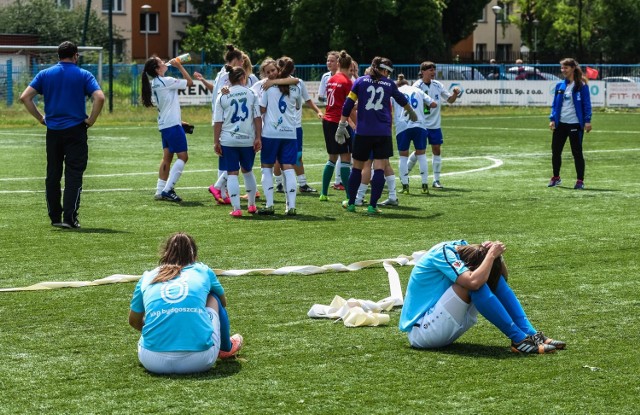 Nie udało się utrzymać piłkarkom KKP Bydgoszcz w najwyższej klasie rozgrywkowej. Nasza drużyna przegrała z Olimpią Szczecin 0:2.