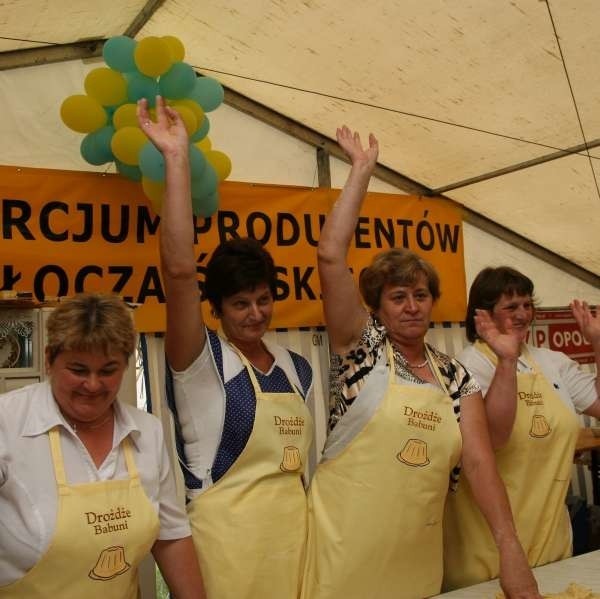 Mistrzynie z Ucieszkowa, od lewej: Edyta Bryłka, Maria Raszka, Elżbieta Nowosołów i Edyta Krajczy.