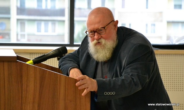 Profesor Jerzy Bralczyk, krakowski uczony, znany ze swego lekkiego, błyskotliwego stylu mówienia