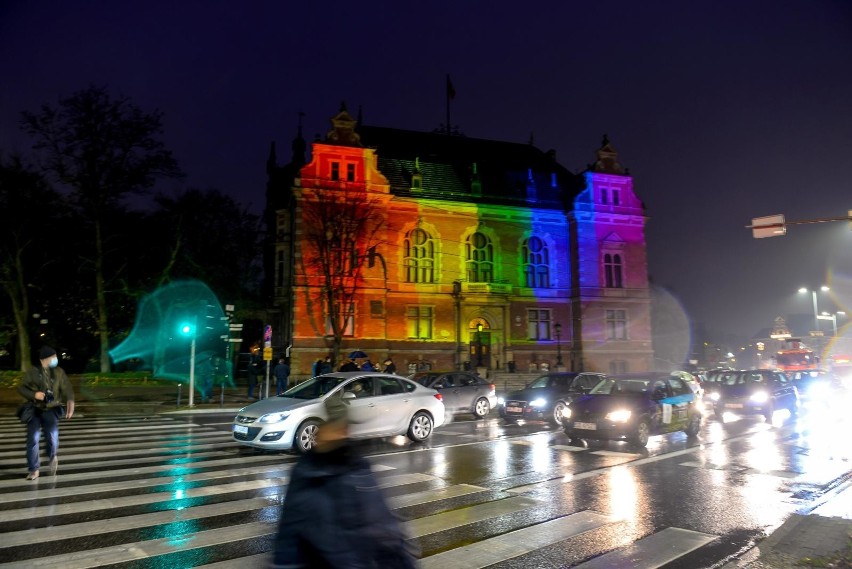 Nowy Ratusz w Gdańsku– siedziba Rady Miasta - 16.11.2020 w...