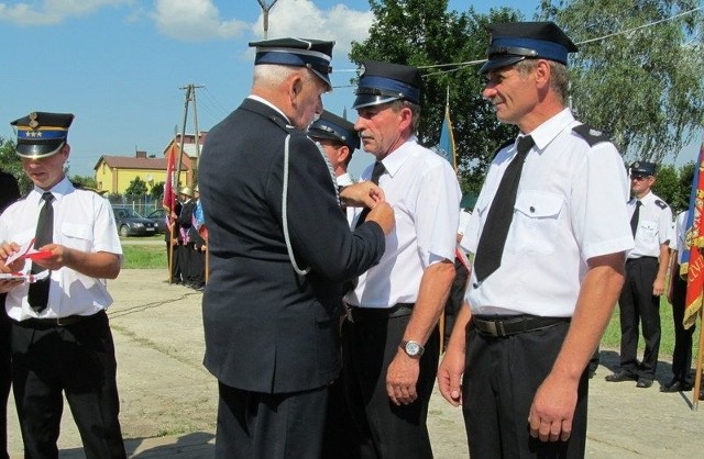 Obchody 45. rocznicy powstania Ochotniczej Straży Pożarnej w Drygulcu, były okazją do odznaczenia strażaków ochotników.