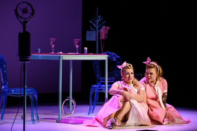 Spektakl "Wstydź się" z udziałem Joanny Brodzik i Beaty Kawki w najbliższą sobotę o 19 w Nie Teatrze