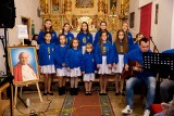 Schola "Boże Echo" z Małogoszcza zdobyła Grand Prix podczas II Bolmińskiego Festiwalu Pieśni Maryjnej. Zaśpiewali dla Natalki (ZDJĘCIA)