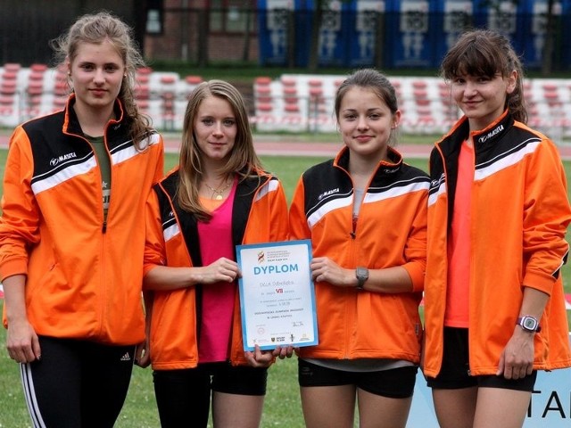 Sztafeta 4x400 metrów w składzie: Klaudia Borkowska, Natalia Nowak, Aleksandra Gruz i Weronika Dworecka.