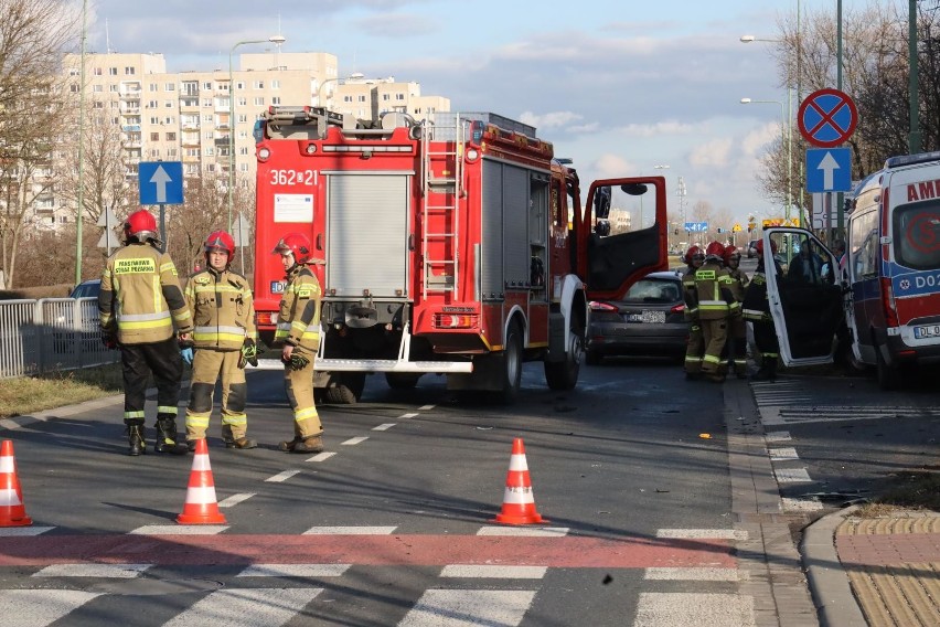 Najgroźniejsze skrzyżowania w Łodzi i województwie. Gdzie jest najwięcej wypadków? Niebezpieczne drogi w województwie łódzkim