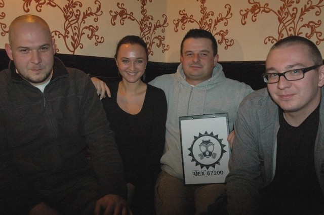 Nieformalna grupa UEX 67200, czyli Kamil Leitan, Jacek Martyniuk i Daniel Gródecki oraz założycielka Klubu Podróżników Celestyna Meryk.