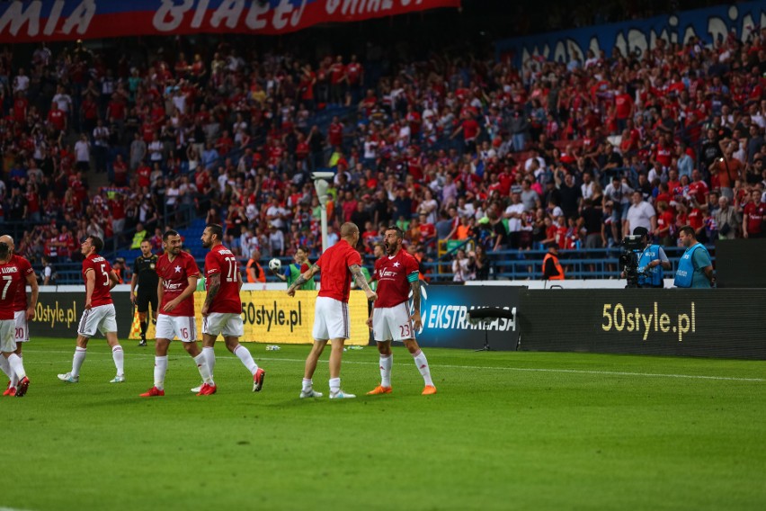 Wisła Kraków - Lech Poznań: Fantastyczne pożegnanie Pawła Brożka z kibicami „Białej Gwiazdy"! Gol w ostatnim meczu w ostatniej minucie!  