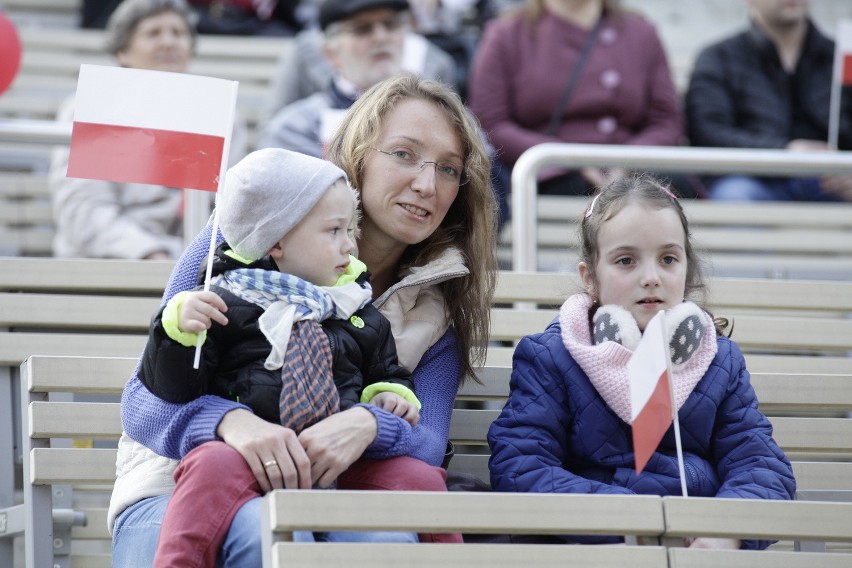 Dzień Niepodległości w Opolu. Setki opolan zdecydowały się...