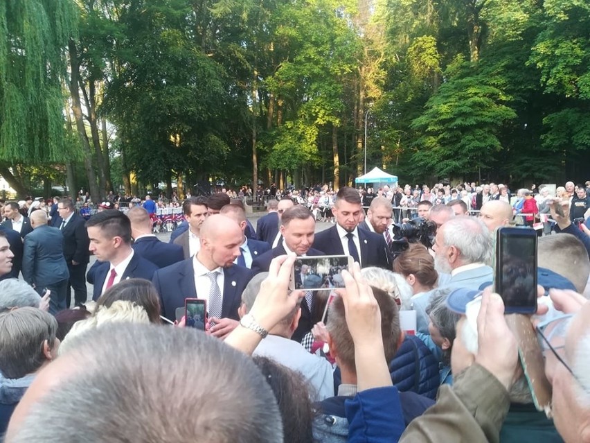Po wizycie w Szczecinku prezydent RP Andrzej Duda udał się w...