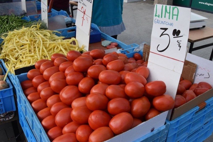 Ładne pomidory, odmiana Lima - we wtorek na bazarach były po...