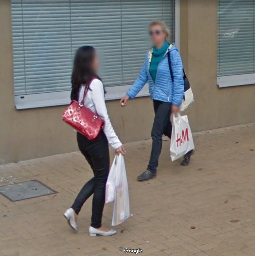 Modnie i stylowo? Tak ubierają się mieszkańcy Lublina. Zobacz codzienne stylizacje lublinian w Google Street View