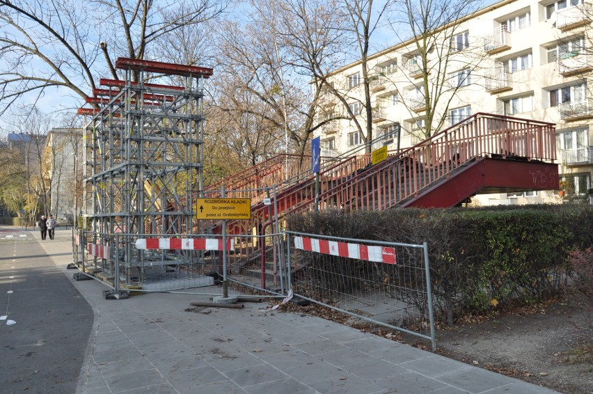 Kładka zniknęła nad Grabiszyńską. Tak teraz wygląda ulica [ZDJĘCIA]