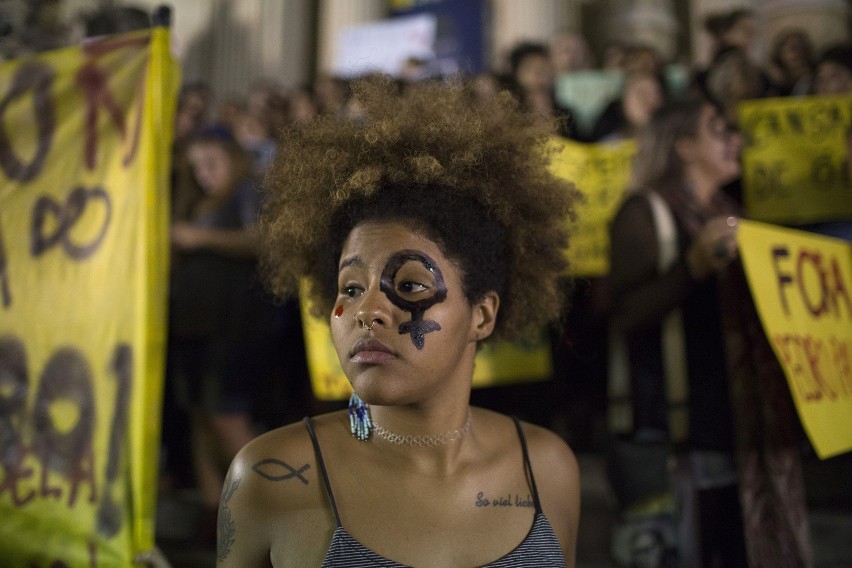 W Rio de Janeiro kilka tysięcy osób demonstrowało w obronie...