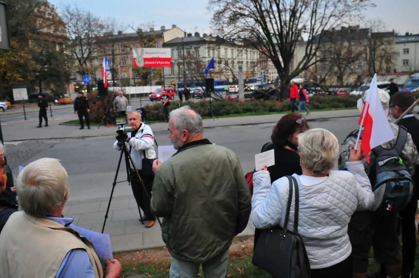 Kraków. Niecodzienny protest odbył się tuż u stóp Wawelu