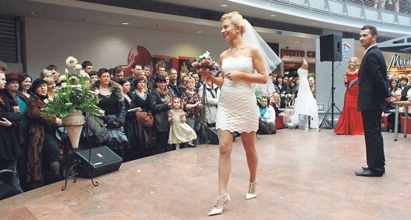 Na pierwszych Targach pokaz mody ślubnej cieszył się ogromnym zainteresowaniem. 