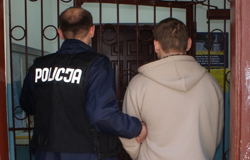 W sobotę zabił samochodem rowerzystę i uciekł. Dziś zatrzymała go policja (zdjęcia)