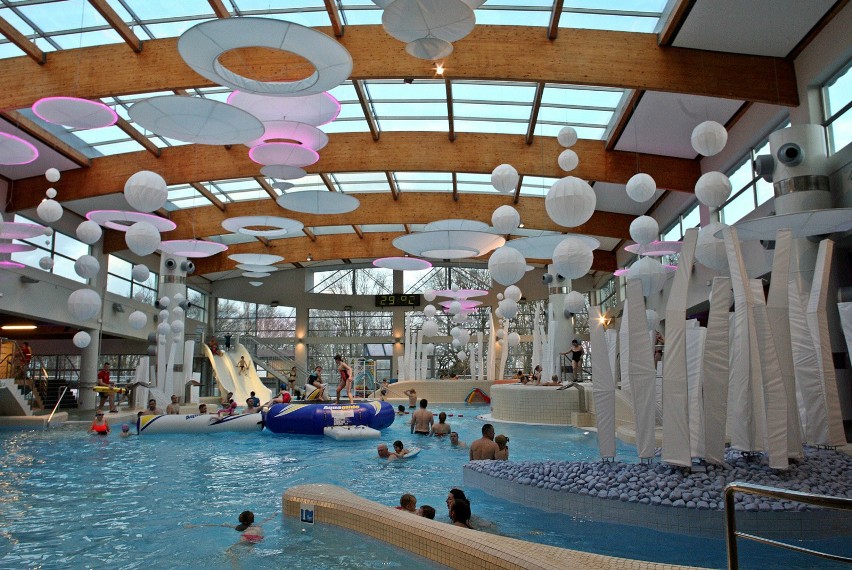 Aquapark w Sopocie to kompleks relaksacyjno-sportowy...