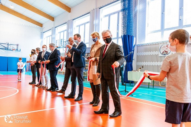 W lutym tego roku oficjalnie otwarto salę gimnastyczną przy SP 5 w Chełmży. Obiekt kosztował 3,2 mln zł.