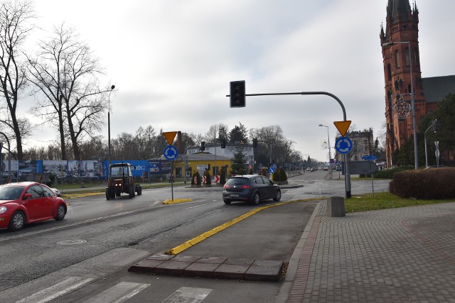 Rondo tymczasowe na skrzyżowaniu ulic Krakowska-Narutowicza-Sikorskiego zostanie przebudowane na stałe - turbinowe o średnicy 20 metr&oacute;w
