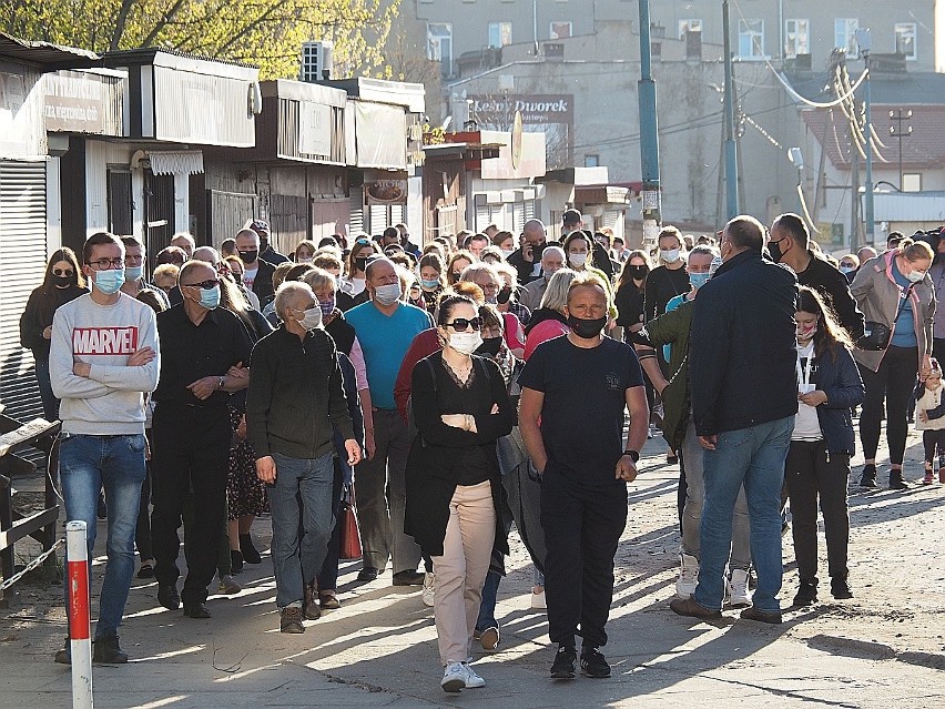 W Brzezinach marsz milczenia przeciw przemocy. Pamięci Ryszarda Jasińskiego