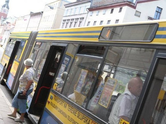 Od czwartku, w każdy wakacyjny weekend,  obsługiwana przez Miejski Zakład Komunikacji,  linia nr 11  będzie kończyła się w Krzyni, a od 1 lipca linia 8 nie będzie funkcjonować. 