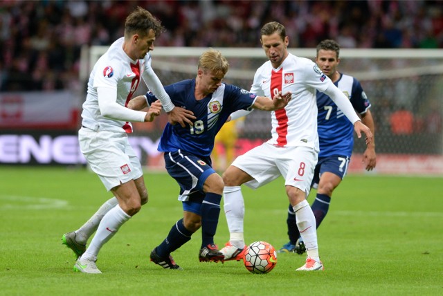 POLSKA GIBRALTAR wynik 8:1, 07.09.2015. Bramki: 2 x Lewandowski, 2 x Grosicki, 2 x Milik, Błaszczykowski i Kapustka.