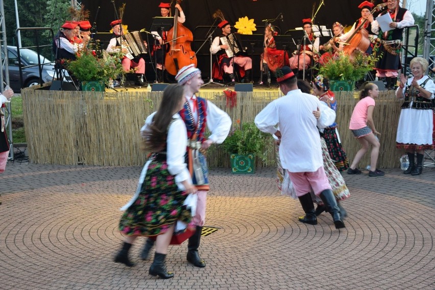 Festiwal Godki 2018. Znamy wyniki konkursów na najlepszych gawędziarzy, tancerzy, śpiewaków [NOWE ZDJĘCIA]