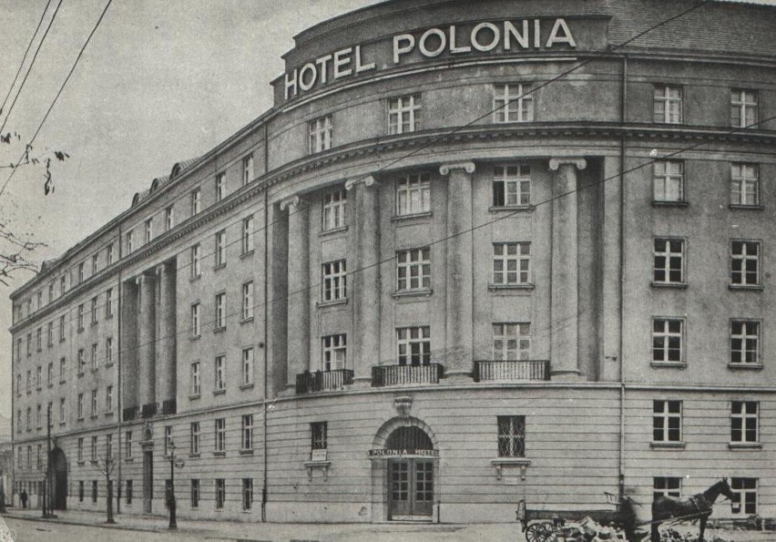 Przed wojną Hotel Polonia - obecnie szpital kliniczny przy...