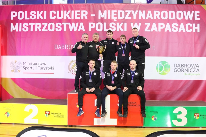 Zapaśnicy Olimpijczyka Radom zdobyli sześć medali...