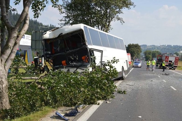Na zakopiance doszło do wypadku z udziałem autokaru, który przewoził dzieci ze Szczecina.